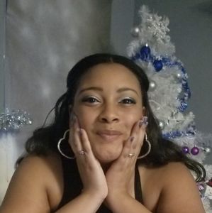 Meet your Posher, Vee